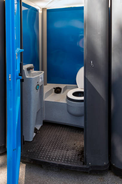 Portable bathroom rental in Gordon, NE